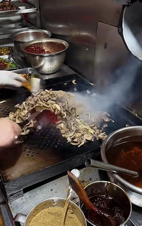 凯里绝猪小弟美食图片