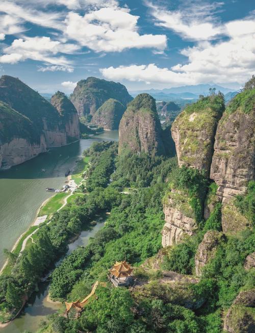 鹰潭龙虎山旅游景点攻略