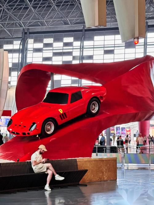 阿布扎比法拉利公园攻略