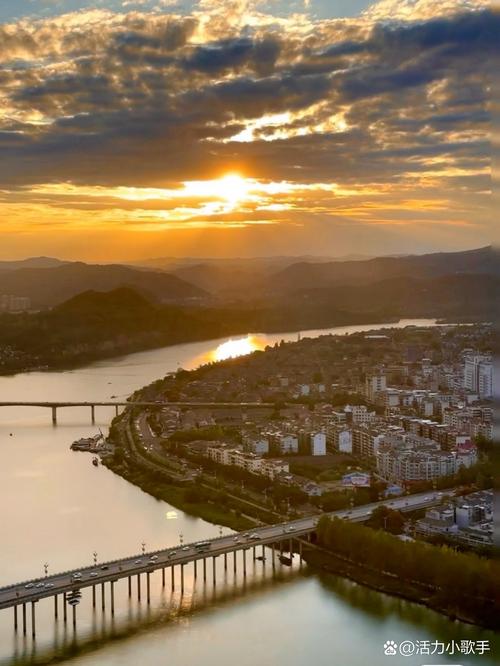 四川南充的旅游景点有哪些