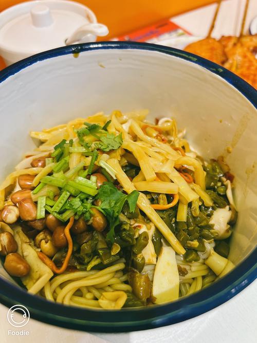 上海宜山路光启城美食