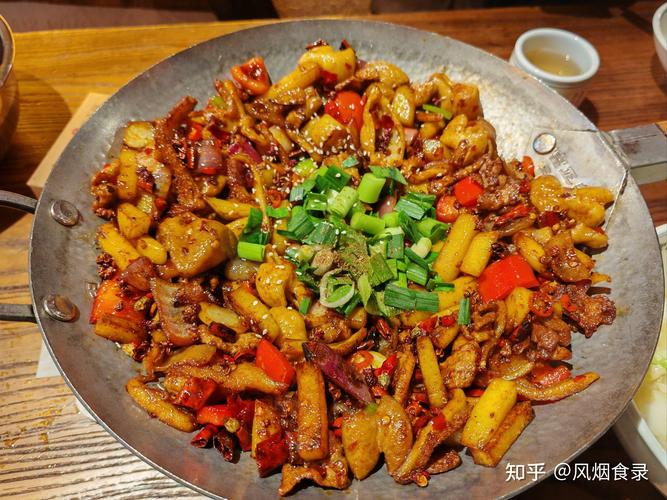 张家界汽车站附近美食