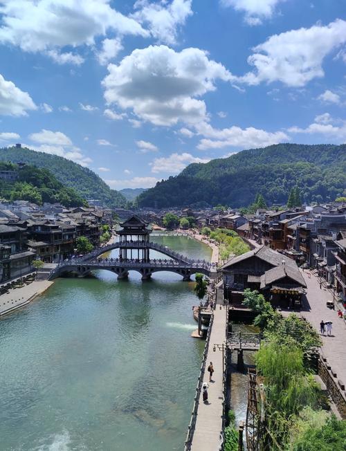 凤凰古城旅游攻略自由行