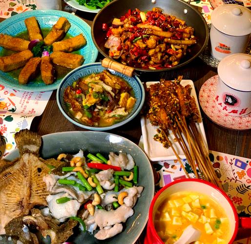 两江幸福广场附近美食