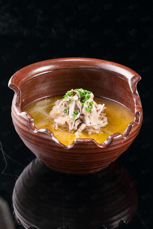 两江幸福广场附近美食