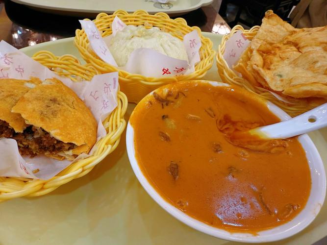 郑州绿城广场附近美食