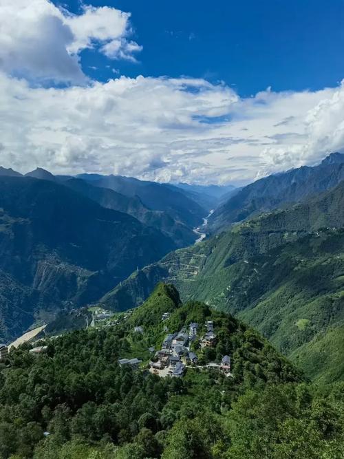 怒江傈僳族自治州旅游景点