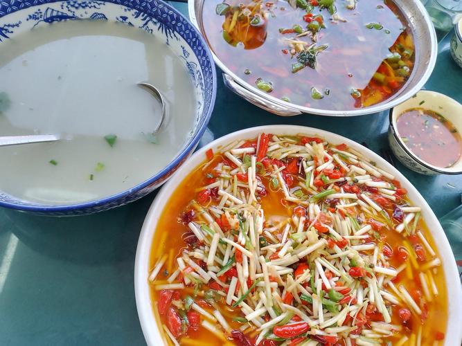 自贡华商国际城美食街