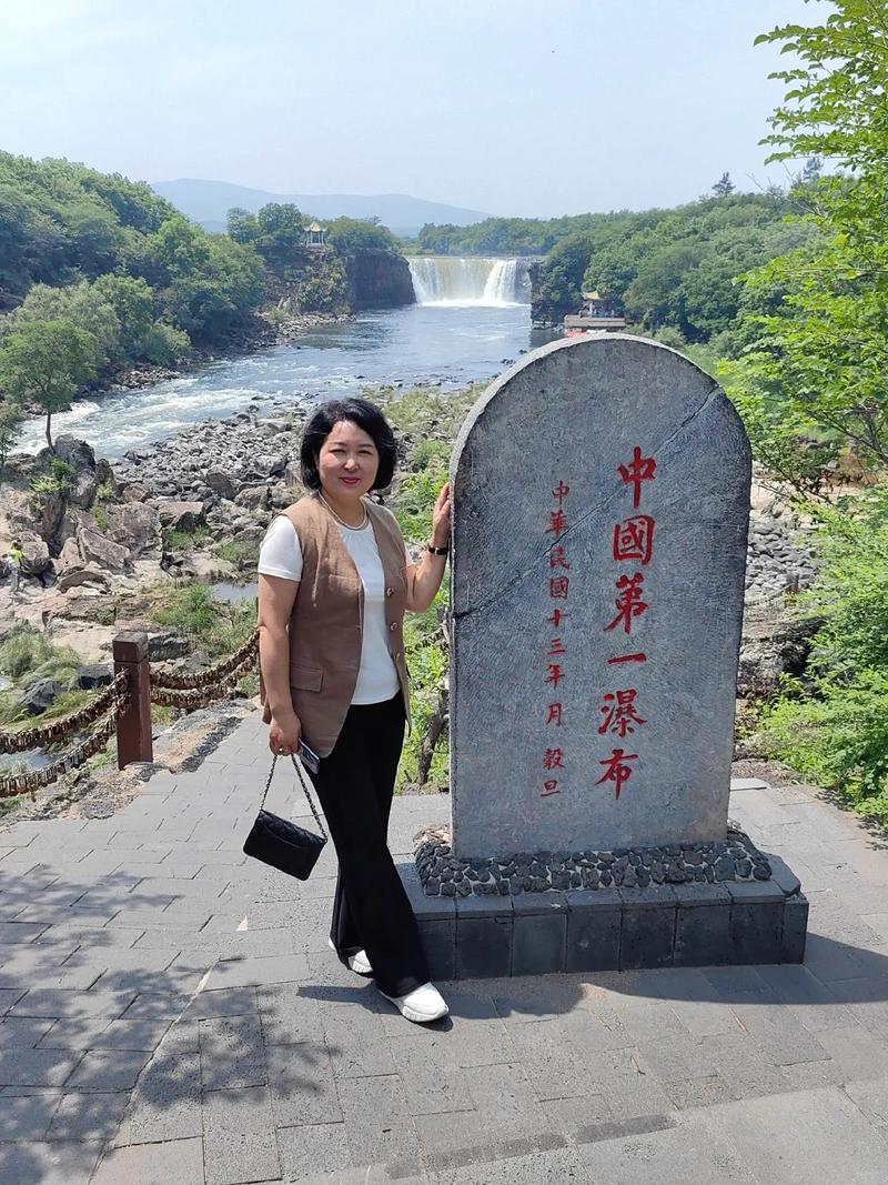 镜泊湖旅游景点的详细介绍