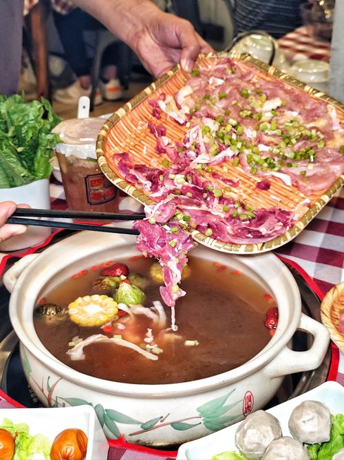 坪洲地铁站附近的美食