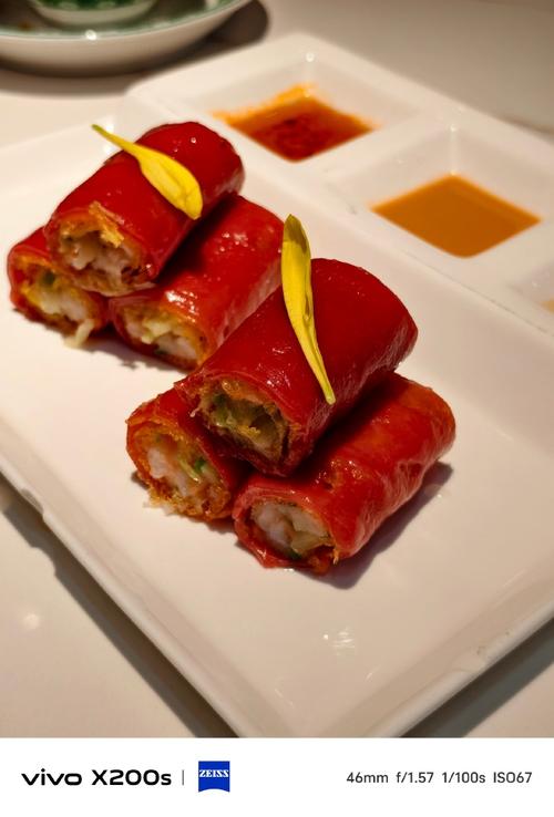 东方宝泰购物广场美食