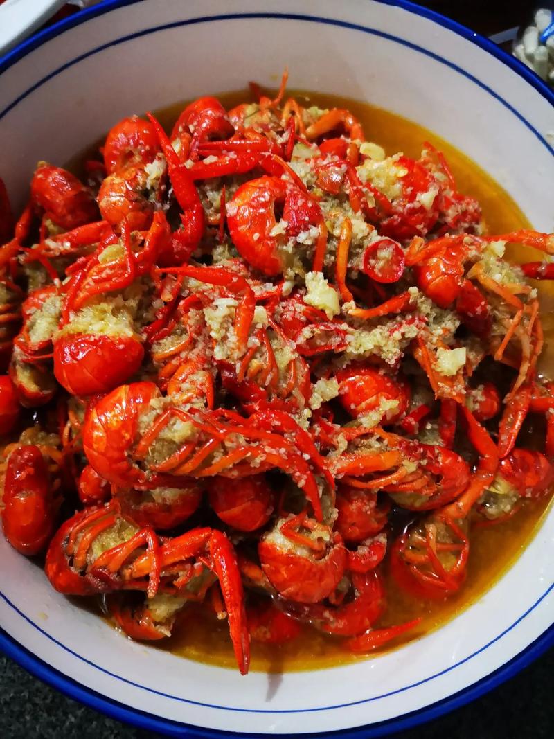 香香美食推荐的小龙虾