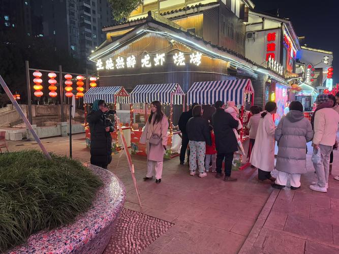 胜利河美食街营业时间