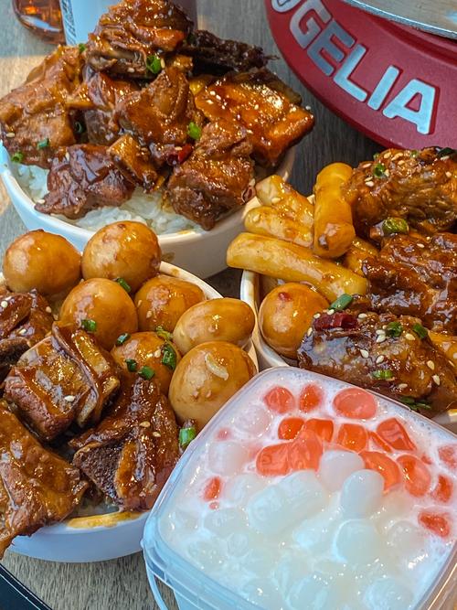 荟聚购物中心美食推荐