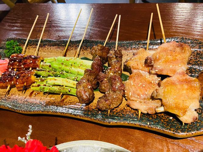 公园前地铁站附近美食