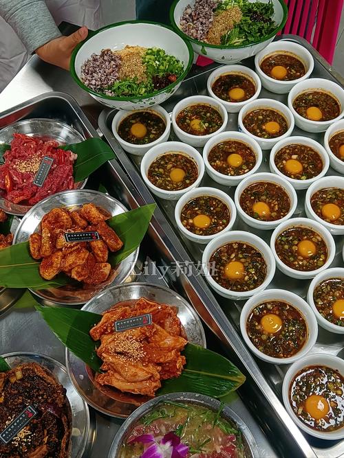 昆明东风广场附近美食