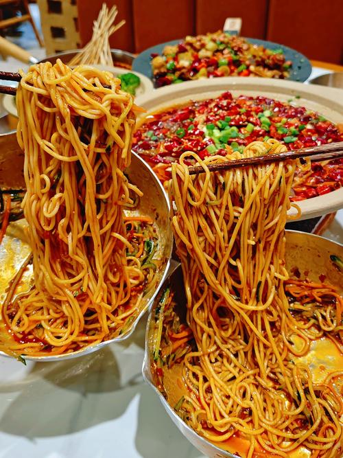 太原五一广场附近美食