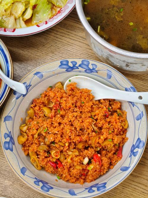 长沙高铁南站附近美食