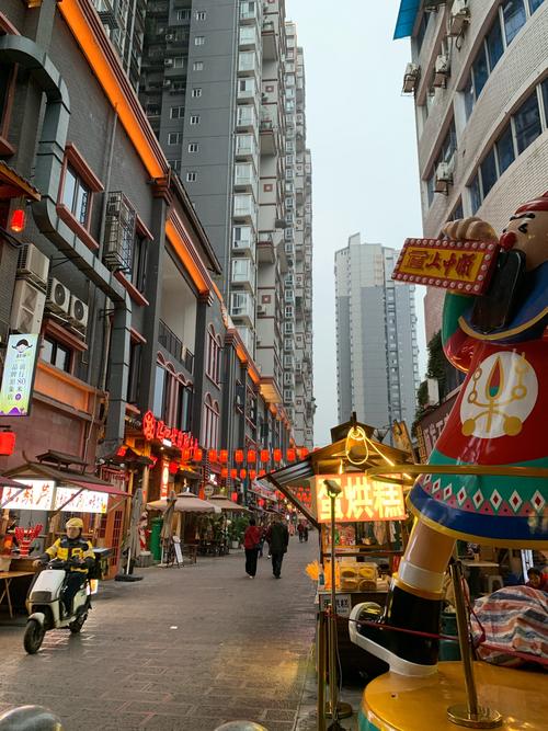 乐山美食一条街在哪里