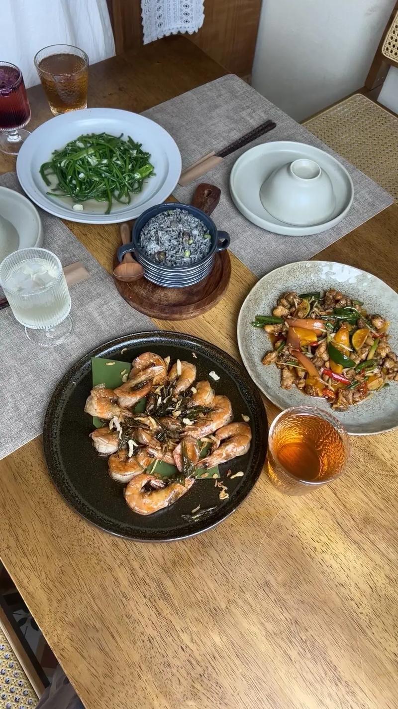 美食美景美人皆不负