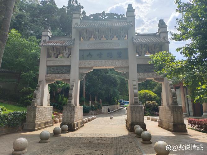 昆明附近旅游景点大全