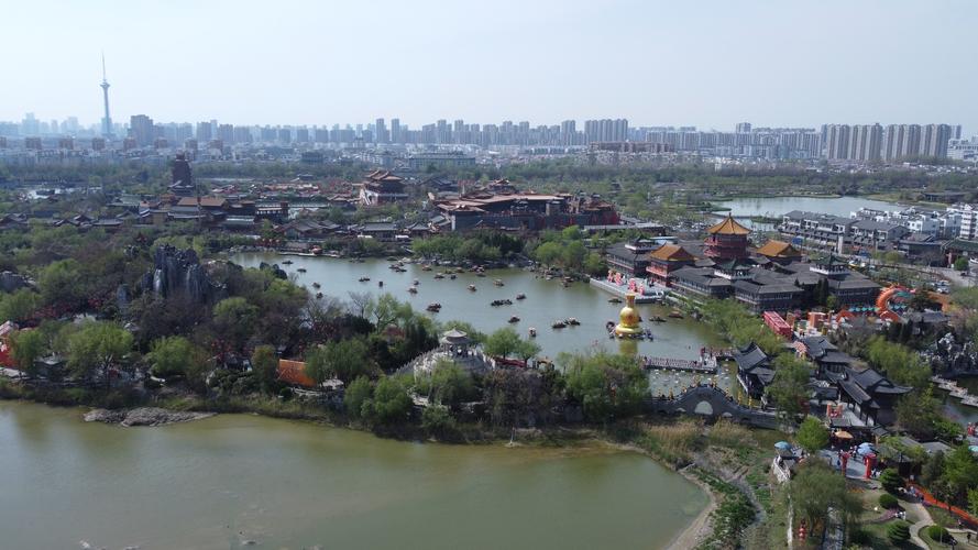 开封的美食街在哪里