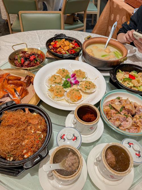 东莞雍华庭附近美食