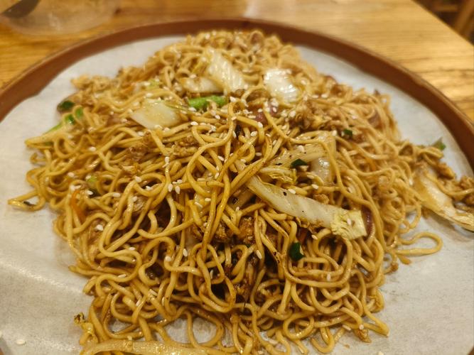 东莞雍华庭附近美食