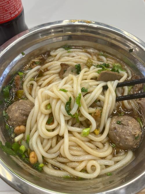 武林银泰美食在几楼