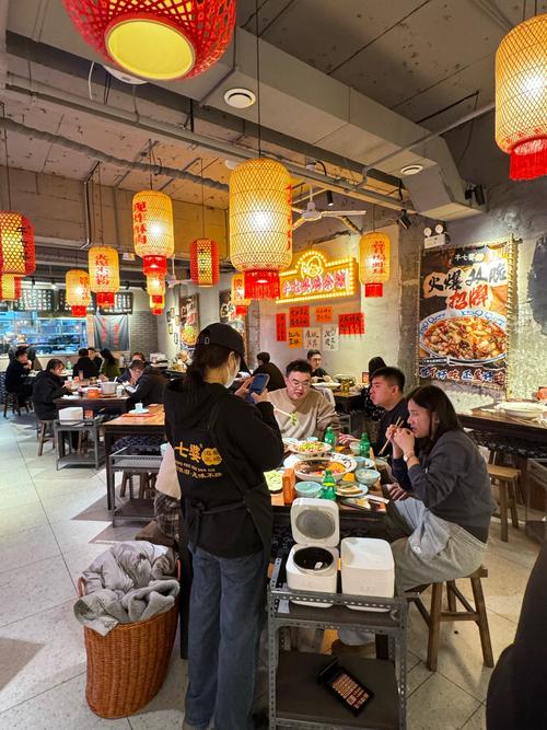 太原王府井百货美食